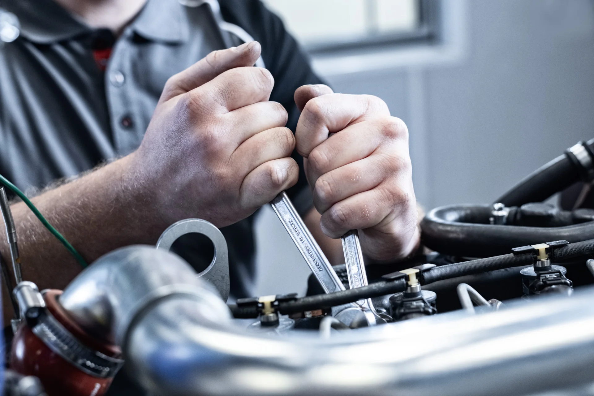 service repair and maintenance 943c97bb